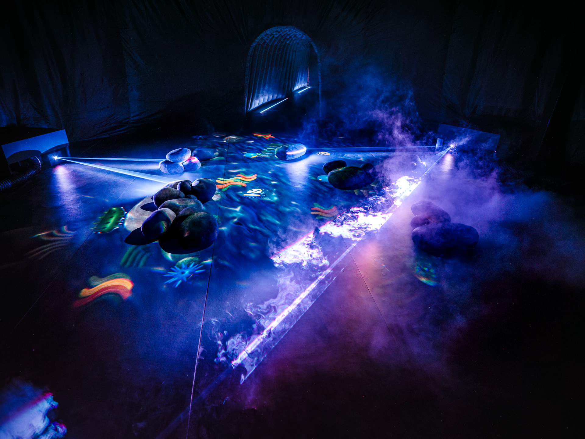 2024屏東夏日狂歡祭「怪獸訓練所」-「水域生態圈」可以跟奇妙的水中生物互動，享受奇妙的探索之旅