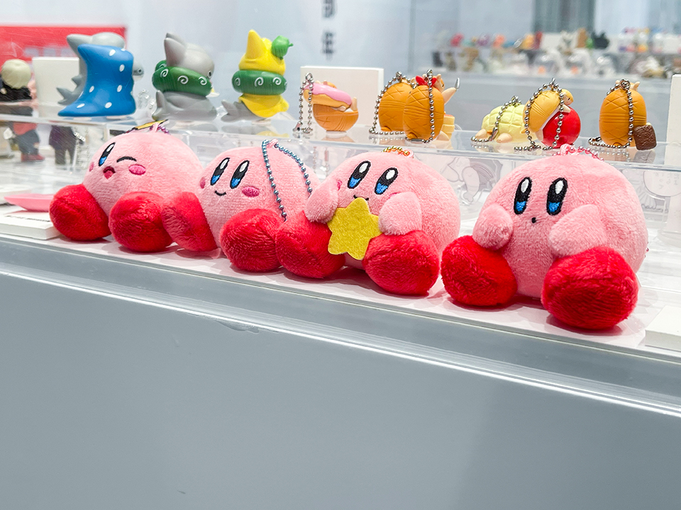 「奇譚俱樂部展 in 台北」快閃店引進數百款熱門扭蛋，從人氣IP聯名款如杯緣子Fuchiko、吉伊卡哇、星之卡比、貓福珊迪、我的英雄學院、咒術迴戰等