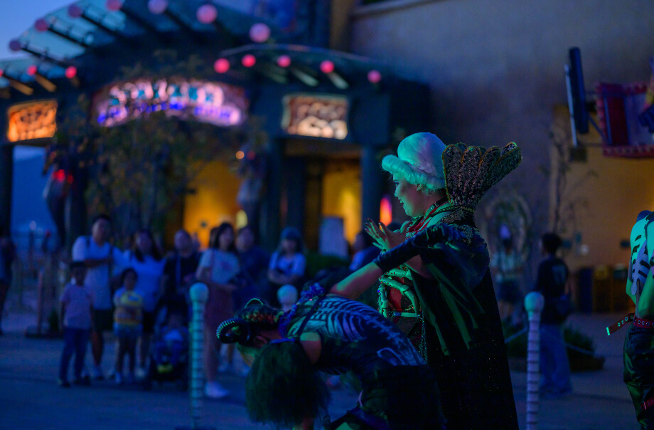 Good-night-the-dark-queen-1