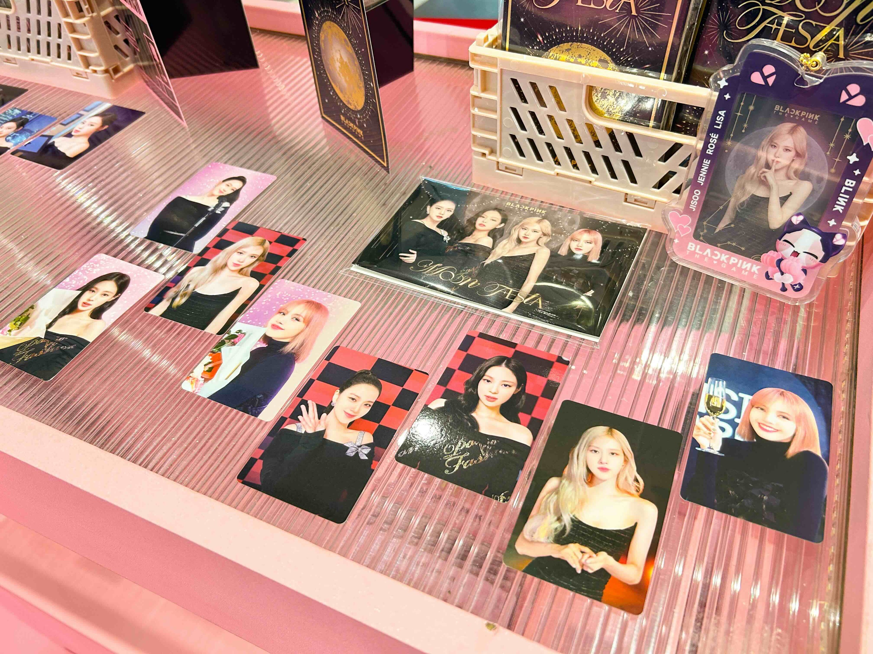 BLACKPINK快閃店小卡組周邊