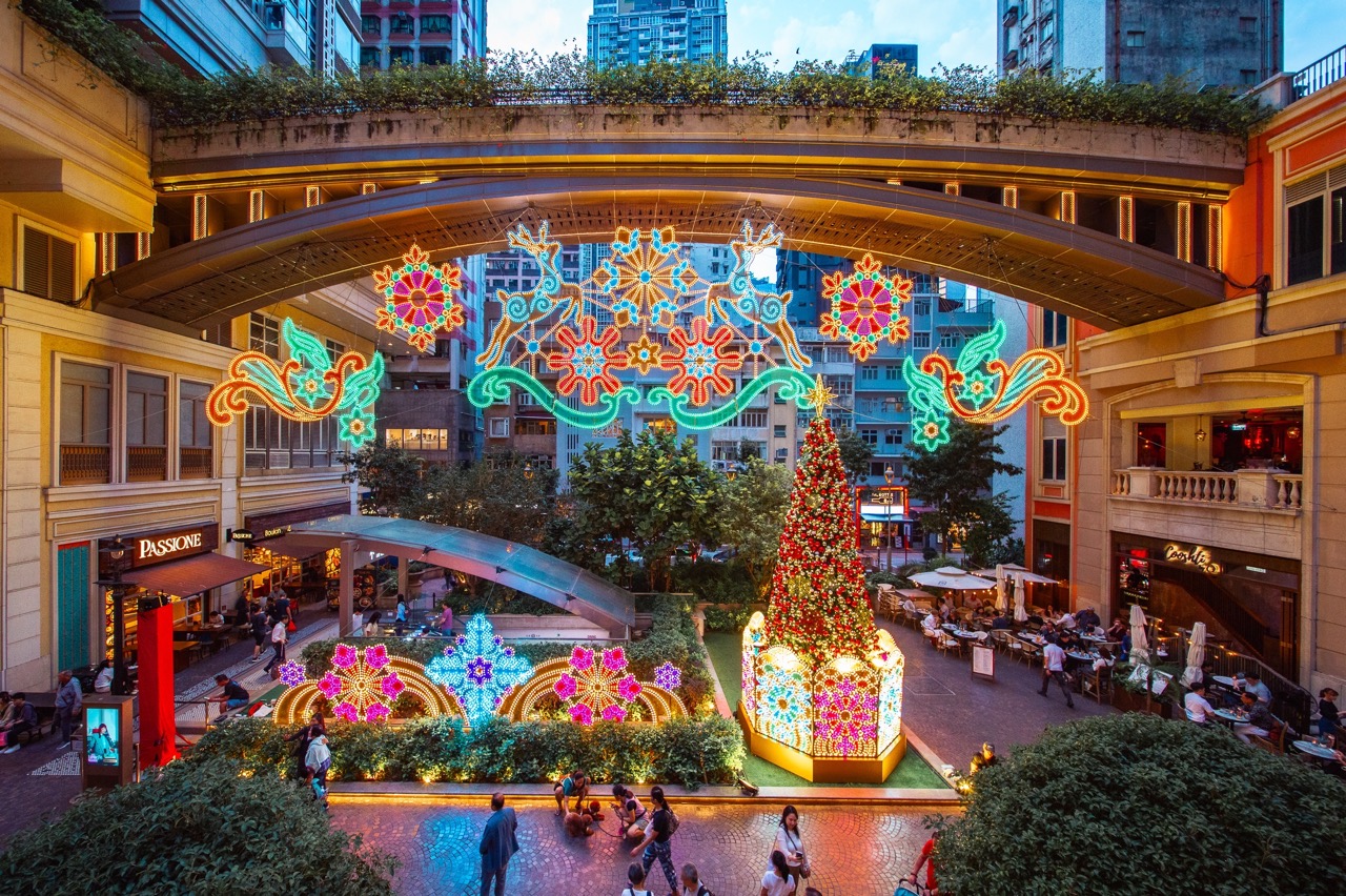 1. Center Piece_7 Large