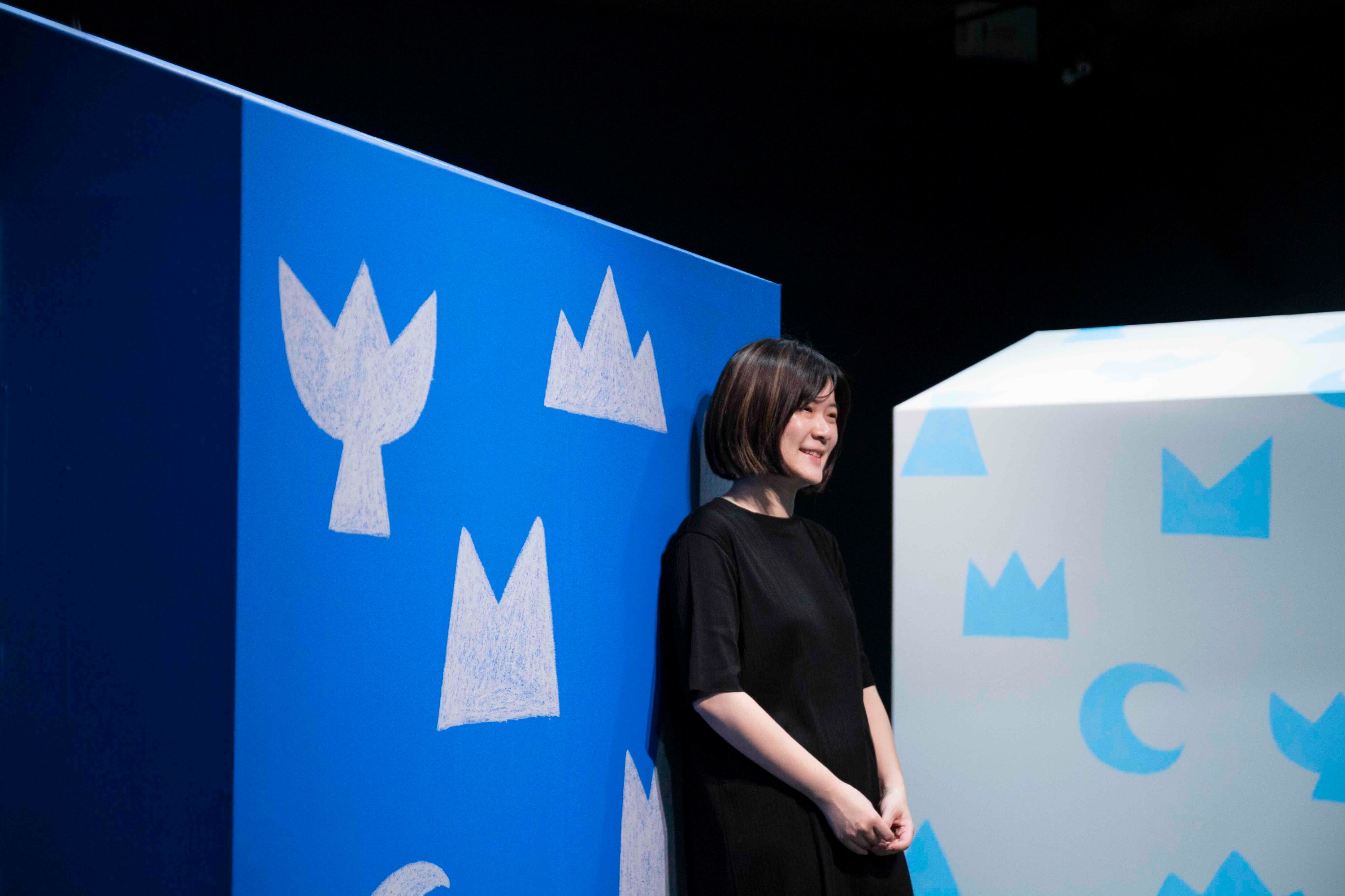 Zito Hsu, a graduate of Kingston University London’s Illustration program, is celebrated for her evocative use of color and symbolic language in exploring intricate emotional landscapes. Drawing inspiration from the delicate yet enduring elements of daily life, her works span mediums such as painting and ceramics.