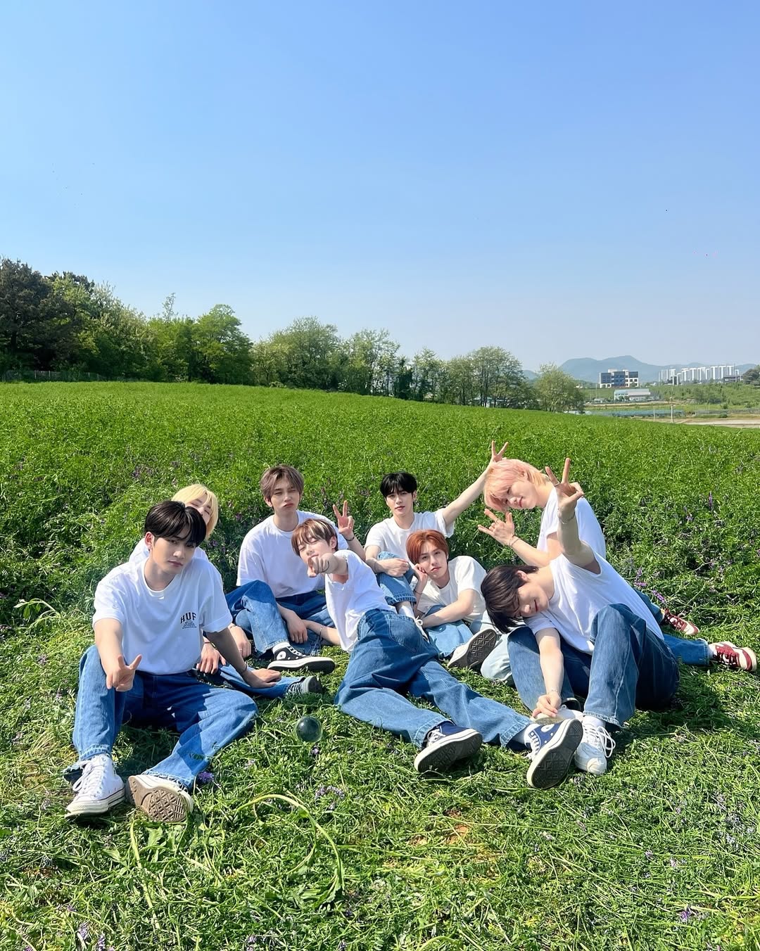 由WISH, KEUM, MU, A-MIN, BAEKSEUNG, AYDEN, YEWANG和JEFF組成的EPEX，2021年出道便取下Seoul Music Awards、Hanteo Music Awards、第29屆韓國文化演藝大賞新人獎等獎項，而他們去年的歌曲《Youth2Youth》更同時贏得韓國SBS MTV和MBC Music音樂節目的三甲位置。