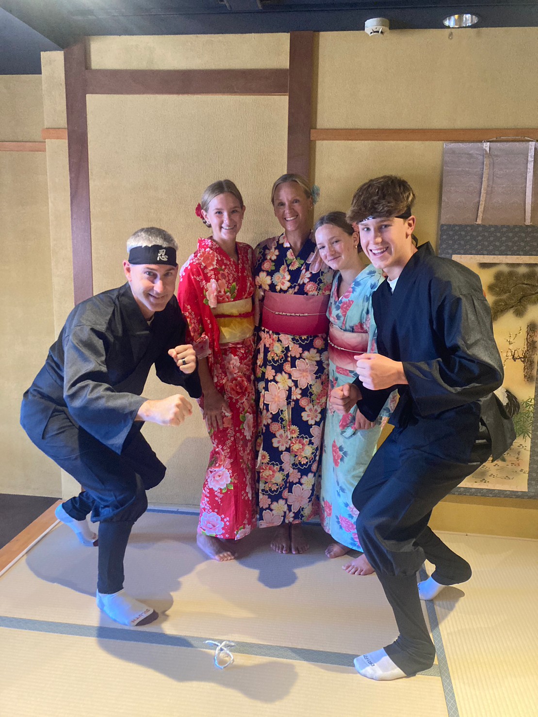 LINE_ALBUM_京都祇園 許可取り済写真_230904_68