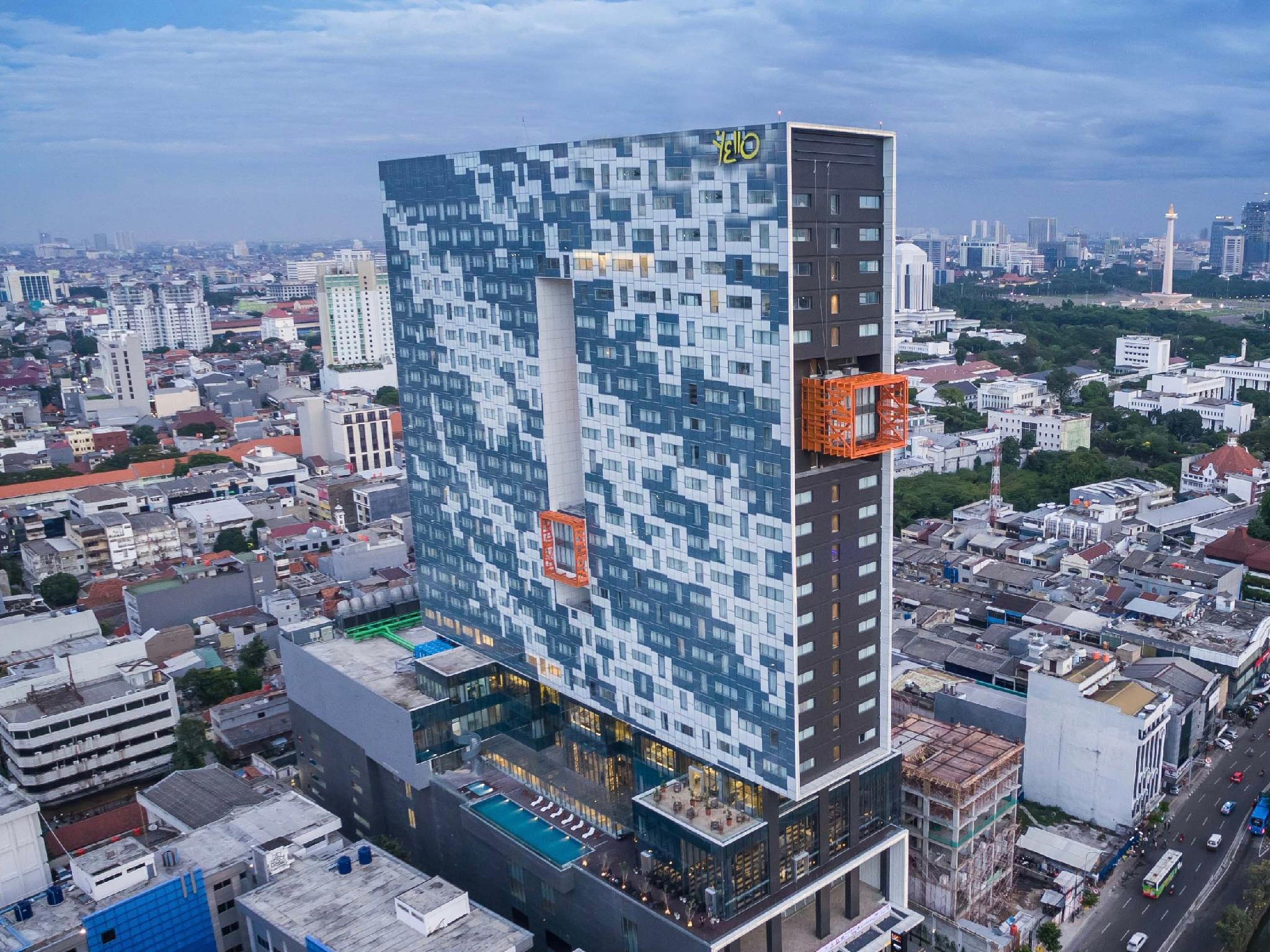 YELLO Hotel Harmoni Jakarta