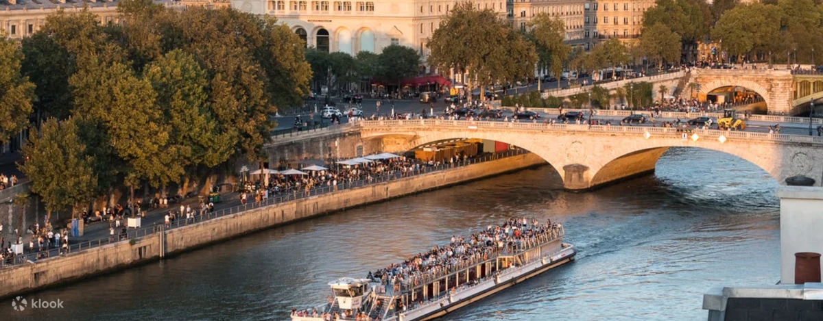 Seine River Sightseeing Cruise Ticket — photo 2