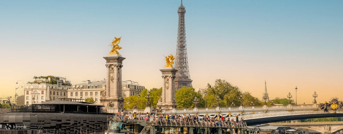 Seine River Sightseeing Cruise Ticket — photo 4