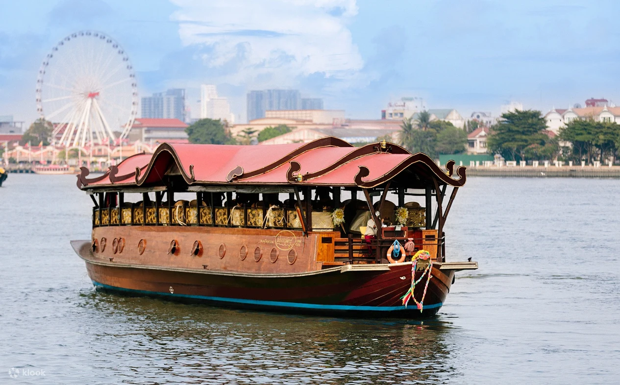 Manohra Cruise by Anantara Riverside Bangkok Resort