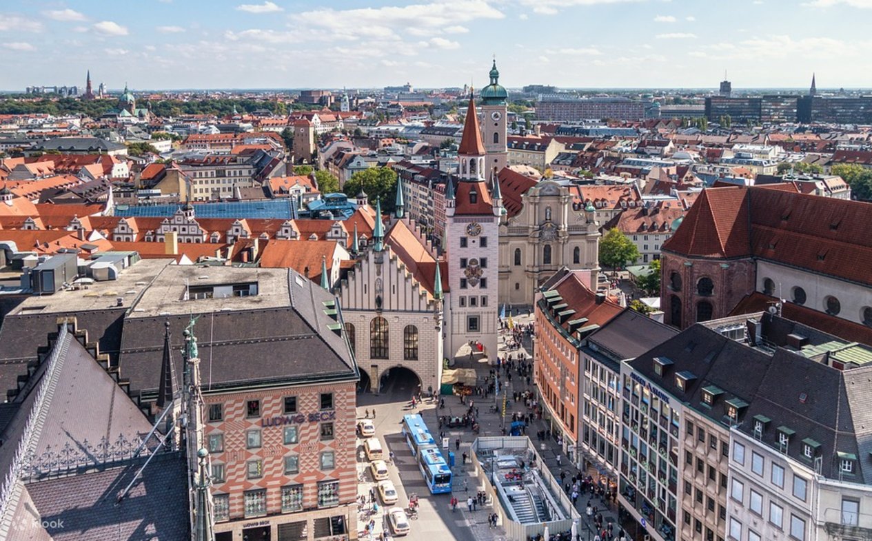terokai-munich-walking-tour-marienplatz-dan-glockenspiel-hofbr-uhaus