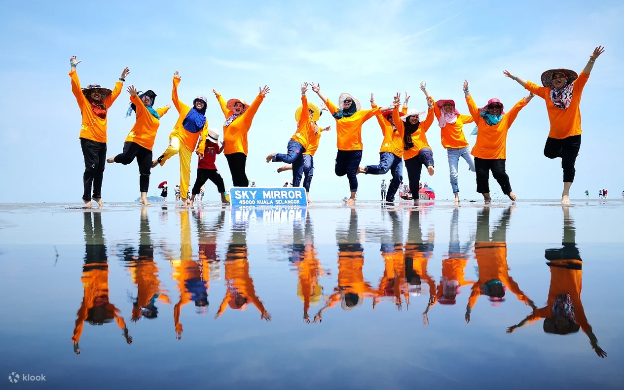 Sky Mirror & Sekinchan Paddy Field Day Tour