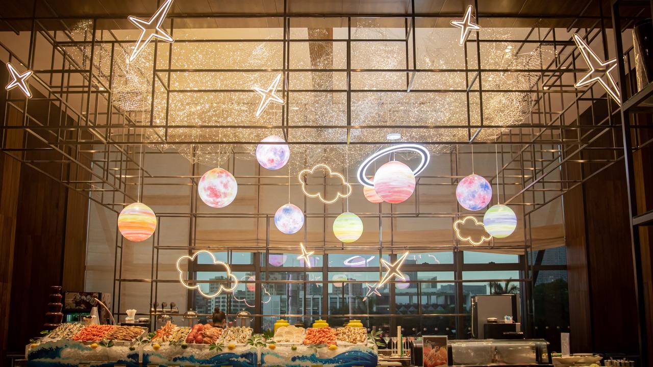 深圳龍華希爾頓逸林酒店 開全日餐廳 自助餐 - 龍華區 開全日餐廳 自助餐 - 龍華區 酒店Buffet 實景圖 1