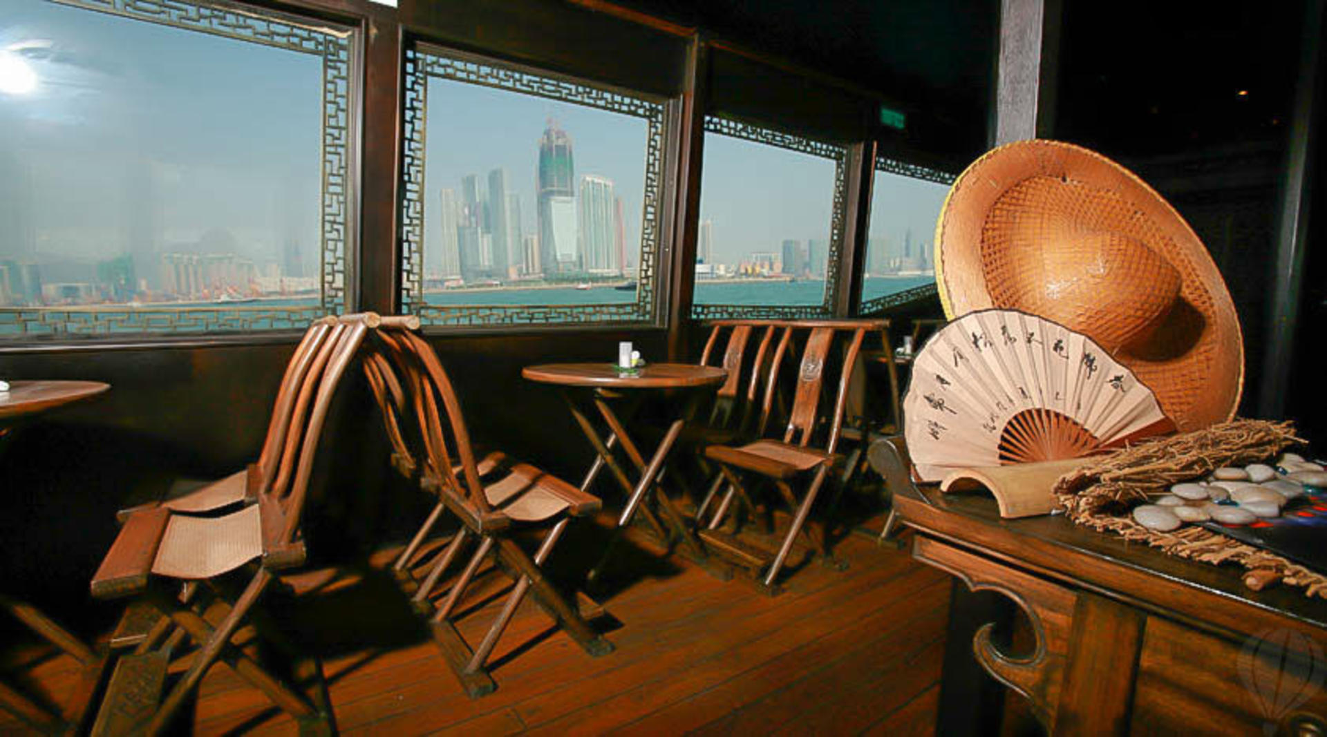 Aqua Luna Victoria Harbour Cruise Experience - Thumbnail 3