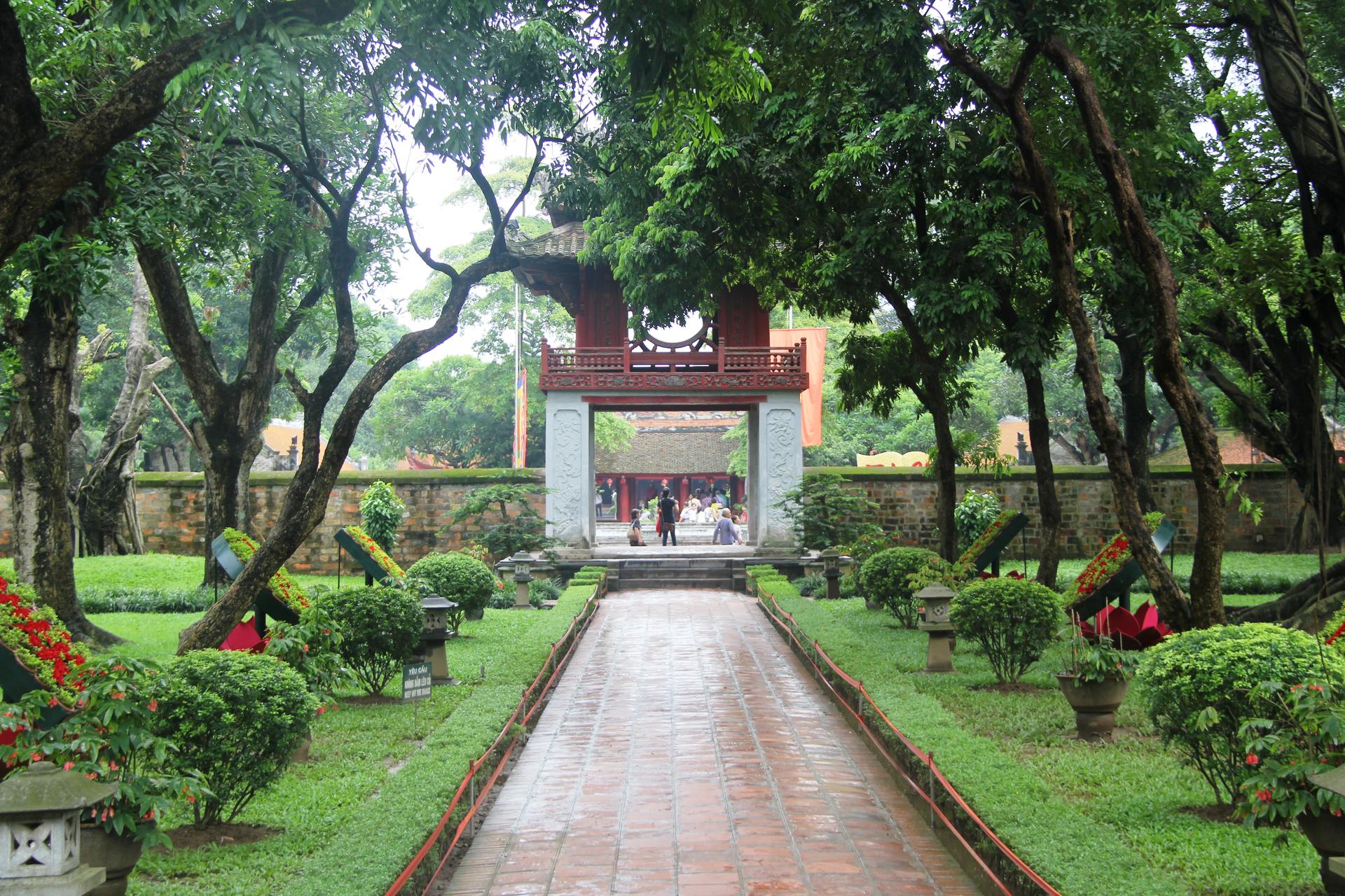 Explore Hanoi city in a day - Thumbnail 2