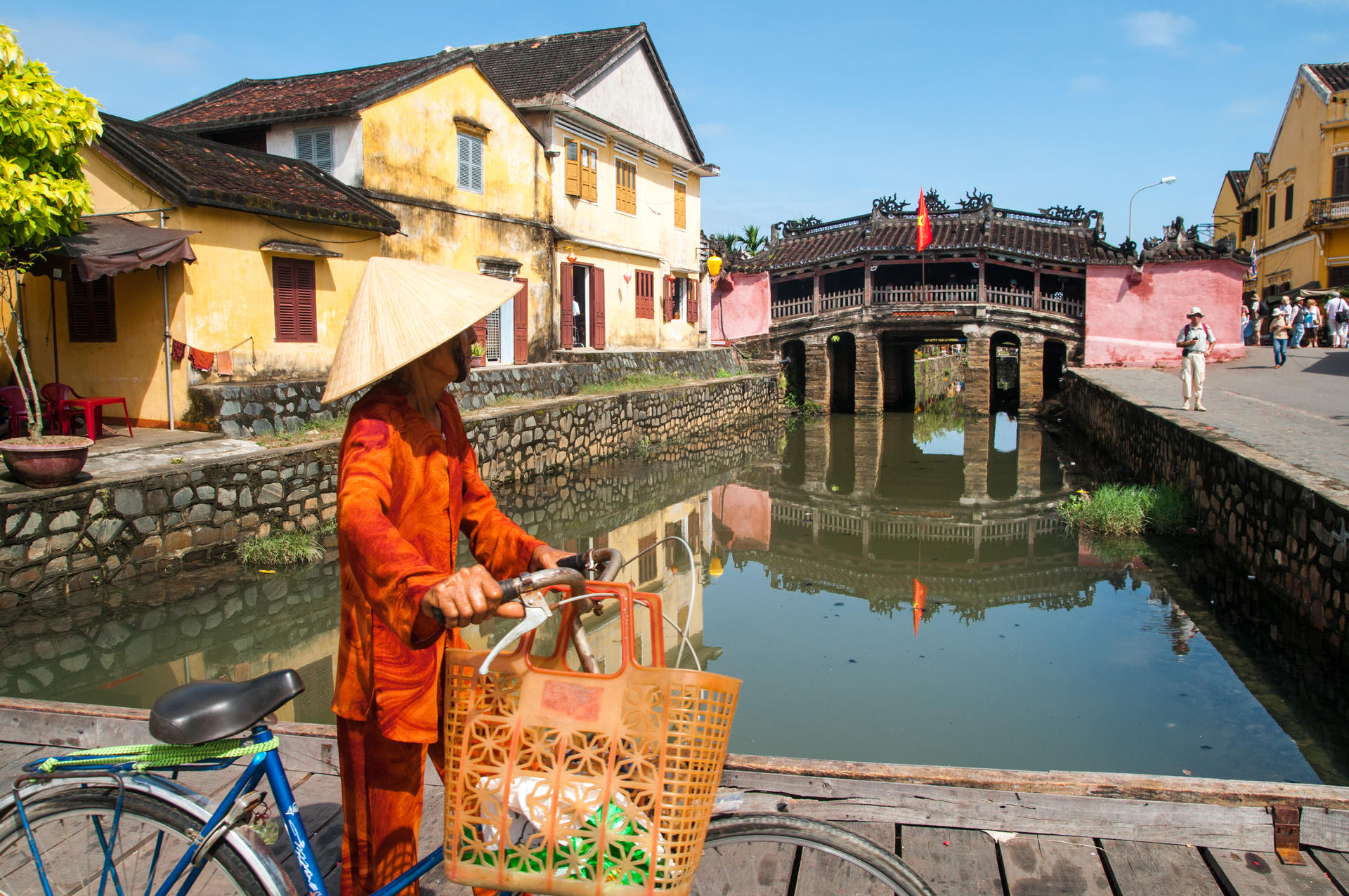 From Da Nang: Hoi An, Coconut Forest, and Lantern Release Private Day Tour - Thumbnail 3