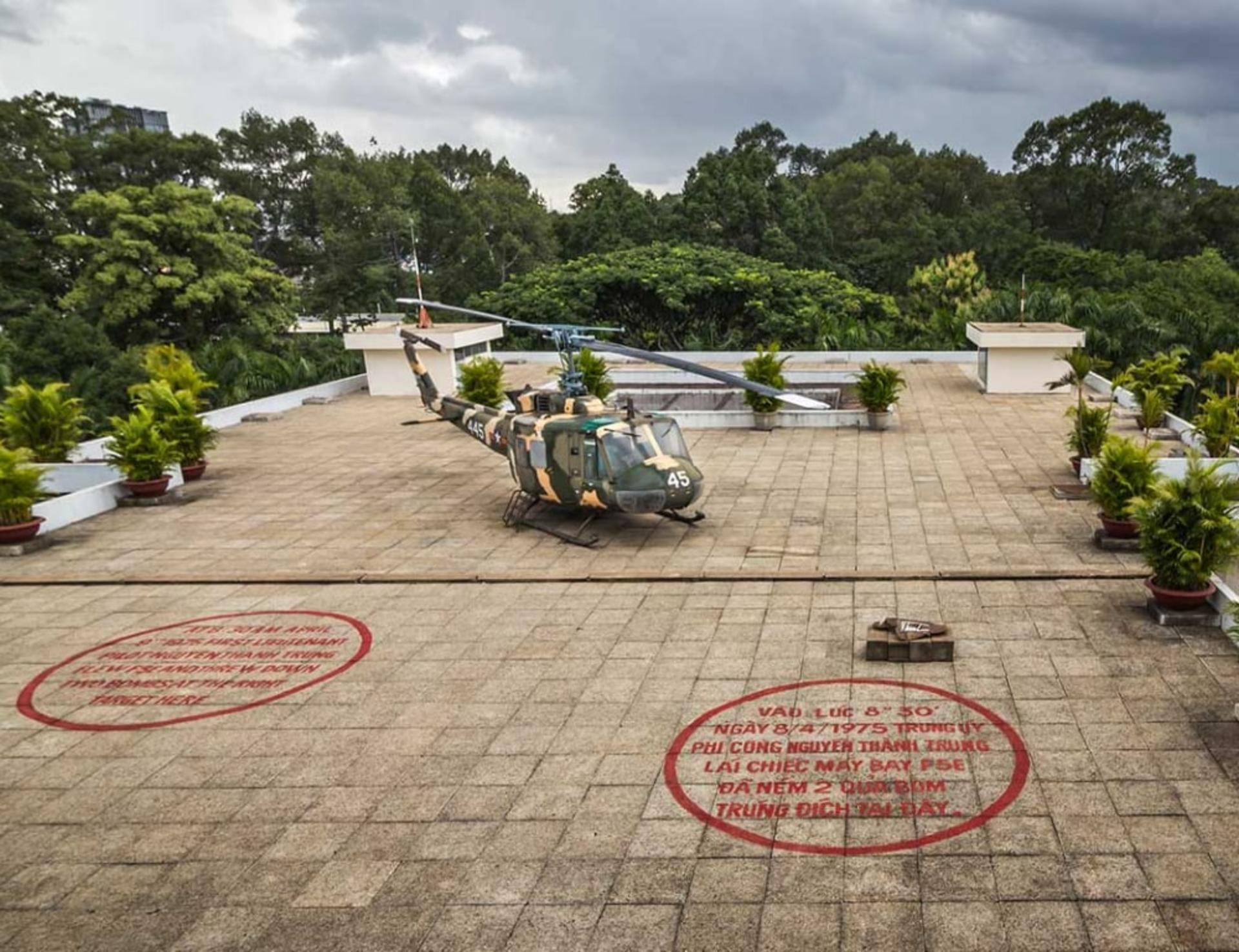 War Remnants Museum and Independence Palace Walking Tour - Thumbnail 10