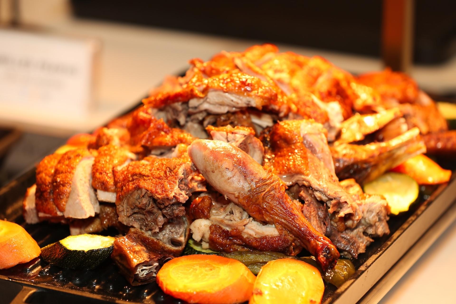 [Hyatt Regency Nha Trang] Lobster and Seafood BBQ Buffet Dinner  - Thumbnail 7
