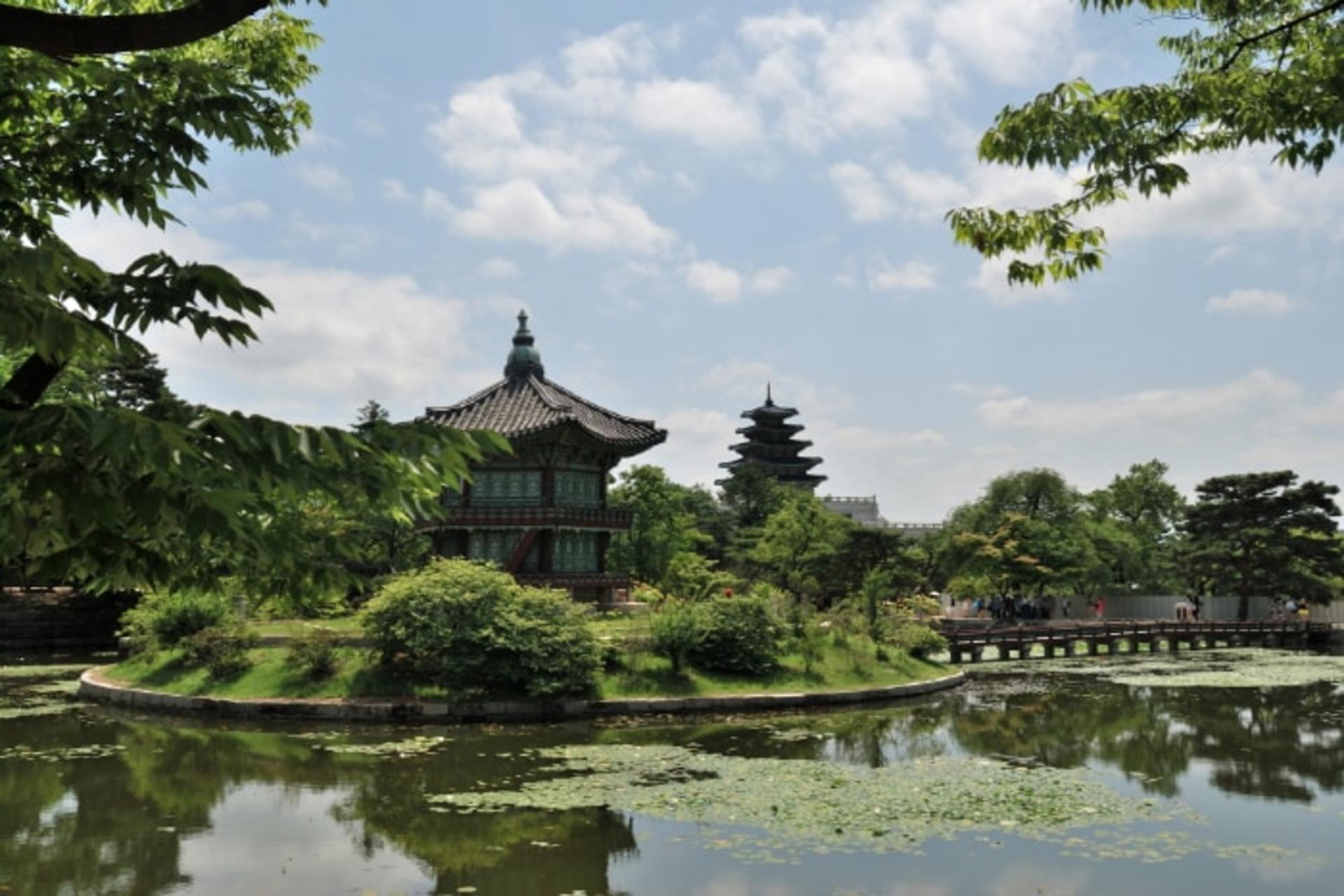 Seoul Gyeongbokgung Palace Half-Day Guided Historical Tour - Thumbnail 7