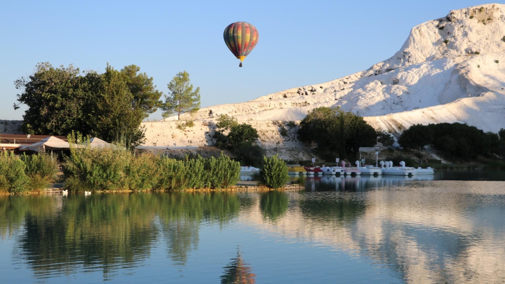 Pamukkale: Hot Air Balloon Flight w/Sunrise-Daytime Option - Thumbnail 6