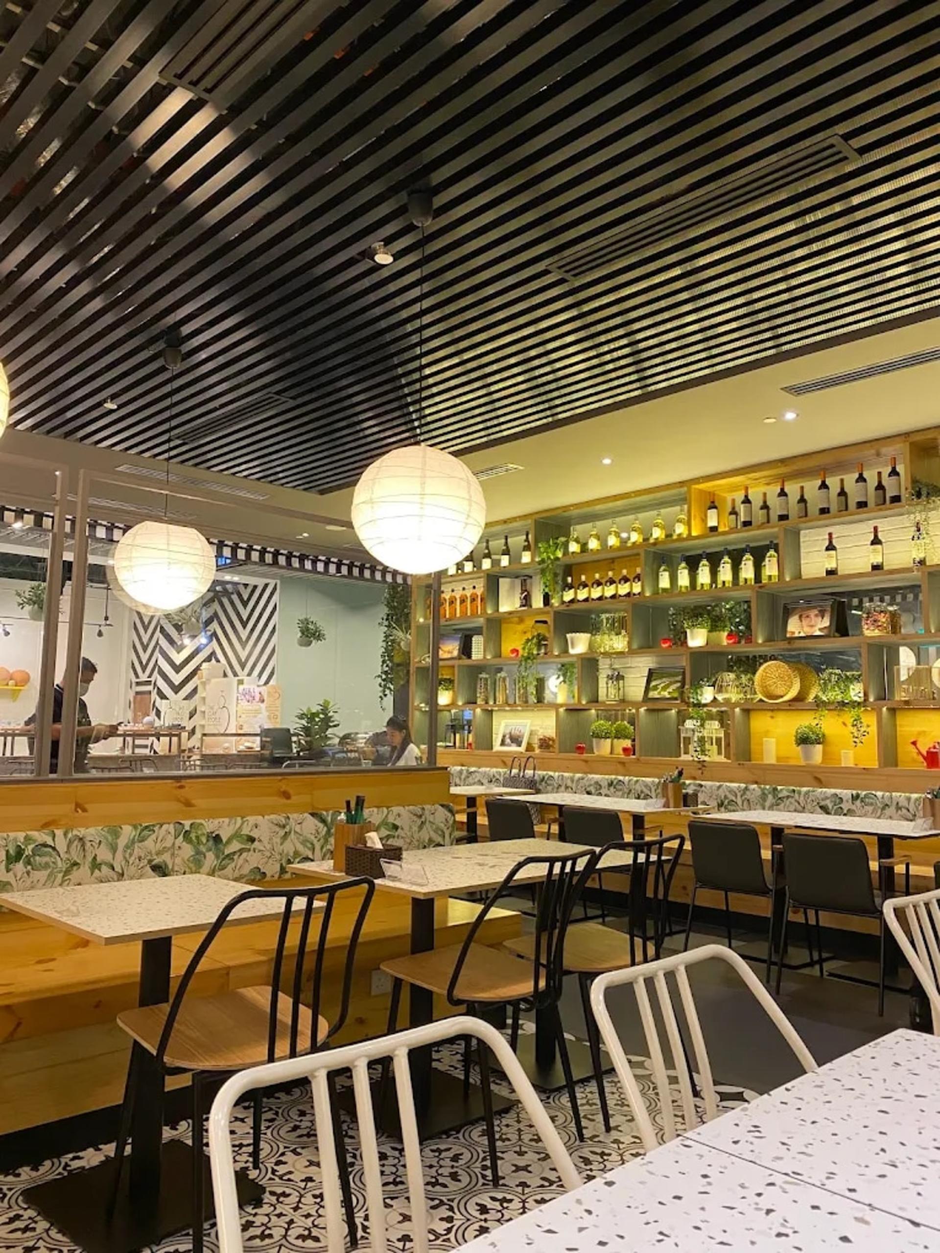 YenneY Vietnamese Restaurant in Singapore  - Thumbnail 2