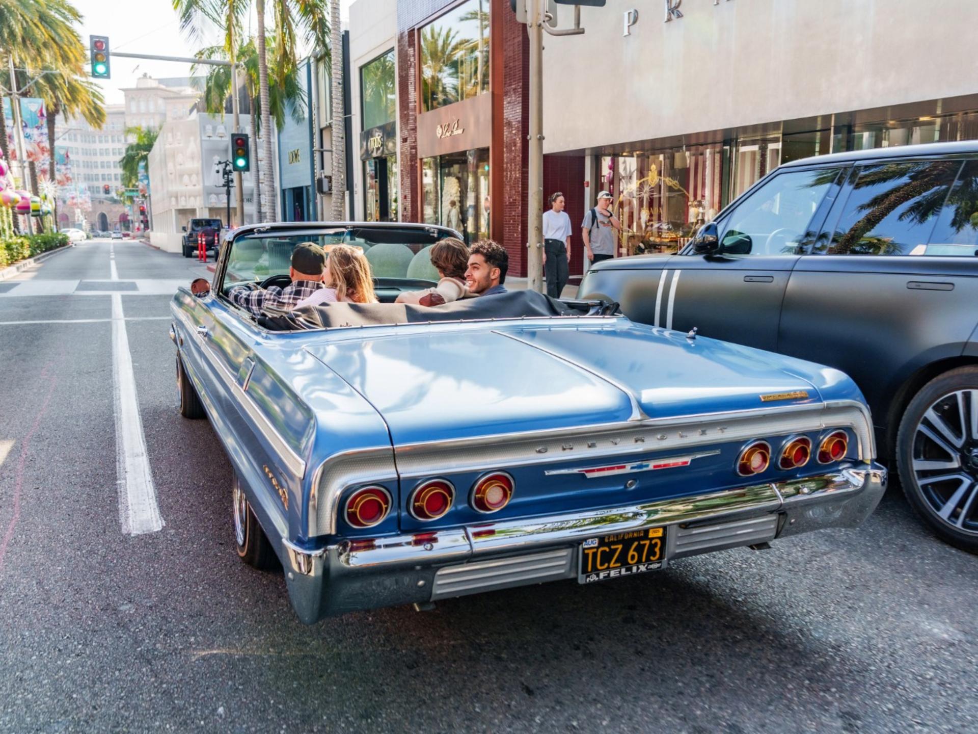 The ‘64 Lowrider Culture Tour in Los Angeles - Thumbnail 4