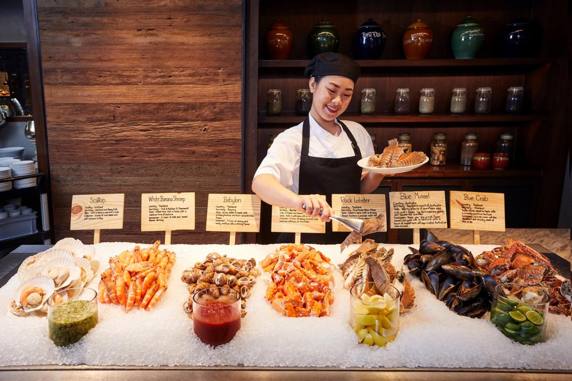 Goji Kitchen+Bar Buffet at Bangkok Marriott Marquis Queen's Park - Thumbnail 7