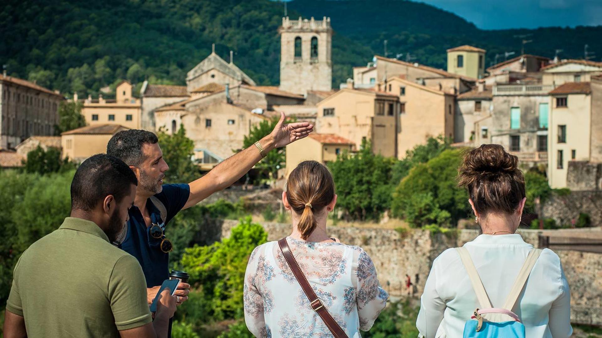 Medieval villages day tour from Barcelona - Thumbnail 2