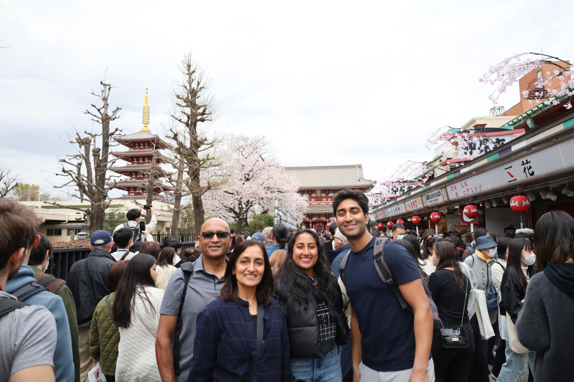 Epic Tokyo One-Day Group Tour with a Local Guide - Thumbnail 15