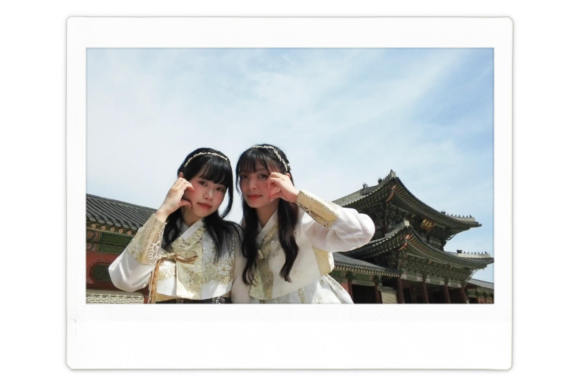 Gyeongbokgung Hanbok Photoshoot in Seoul [Hansungan]  - Thumbnail 9