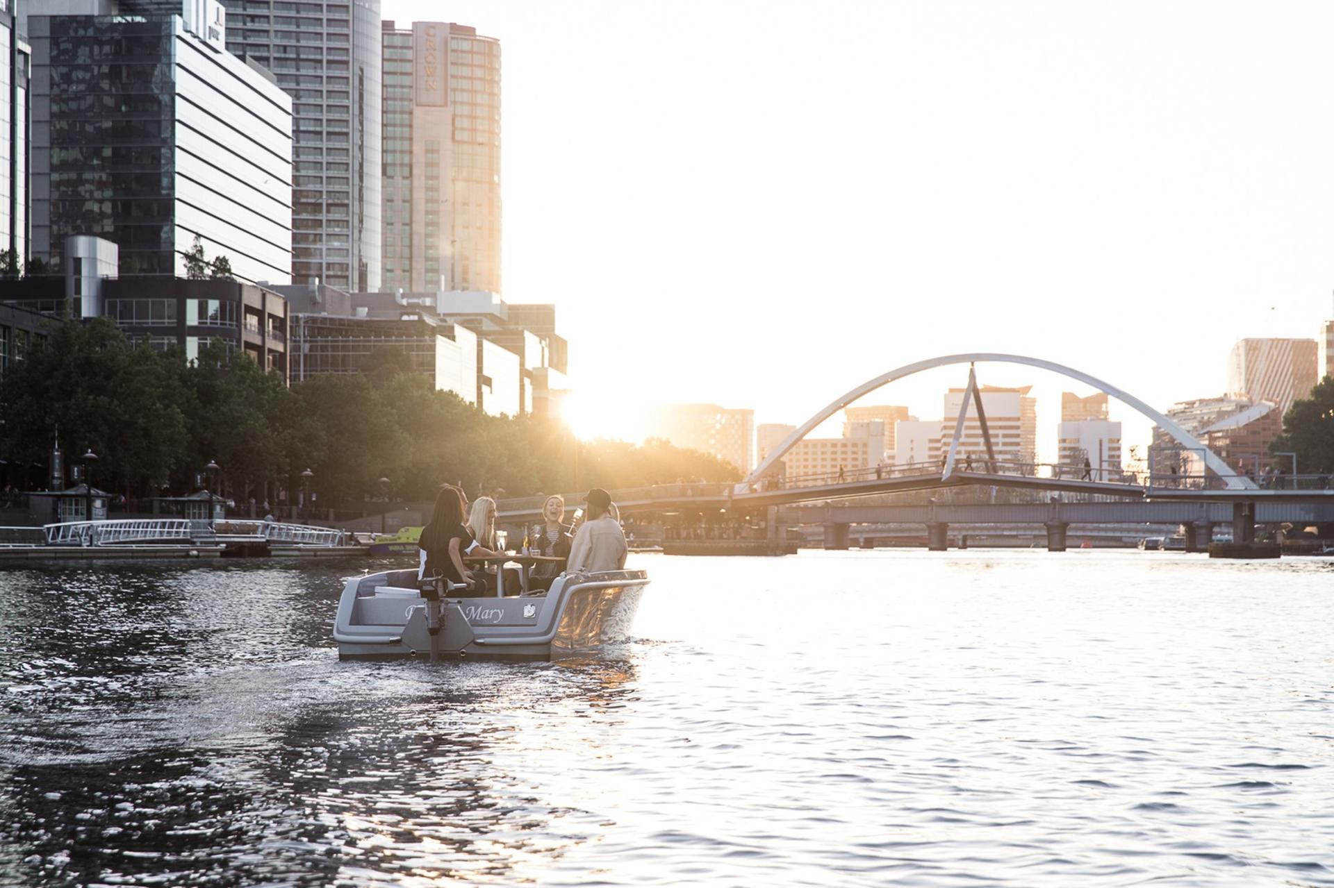 Electric Picnic Boat Rental in Melbourne - Thumbnail 3