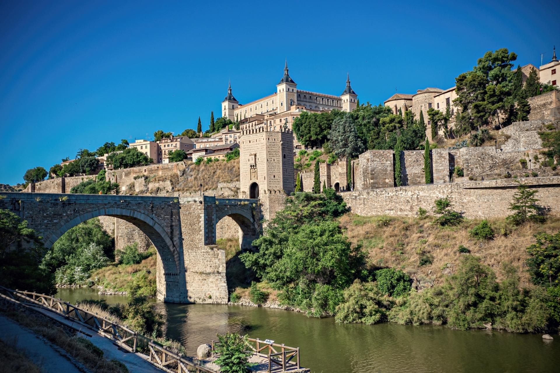 Day Trip From Madrid to Toledo - Thumbnail 2