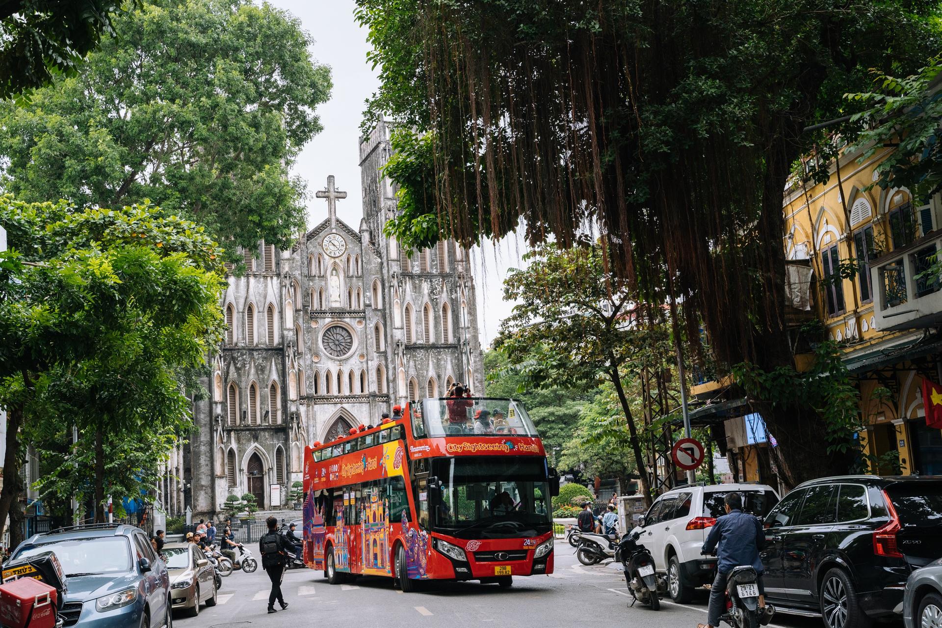 Hanoi Sightseeing Double-Decker Bus Ticket by City Sightseeing - Thumbnail 7
