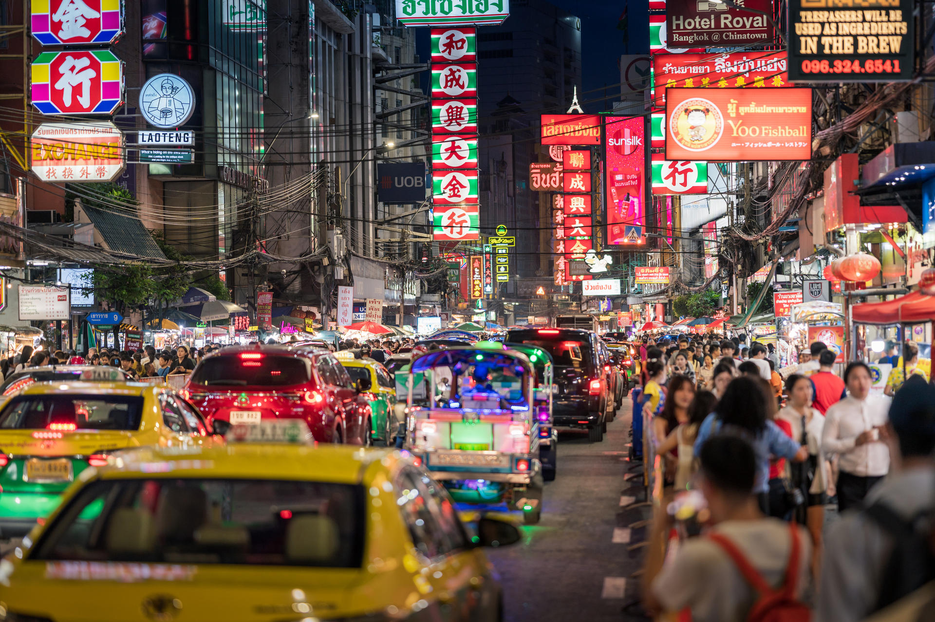 Bangkok Foodie Night Tuk Tuk Tour in Chinatown - Thumbnail 2