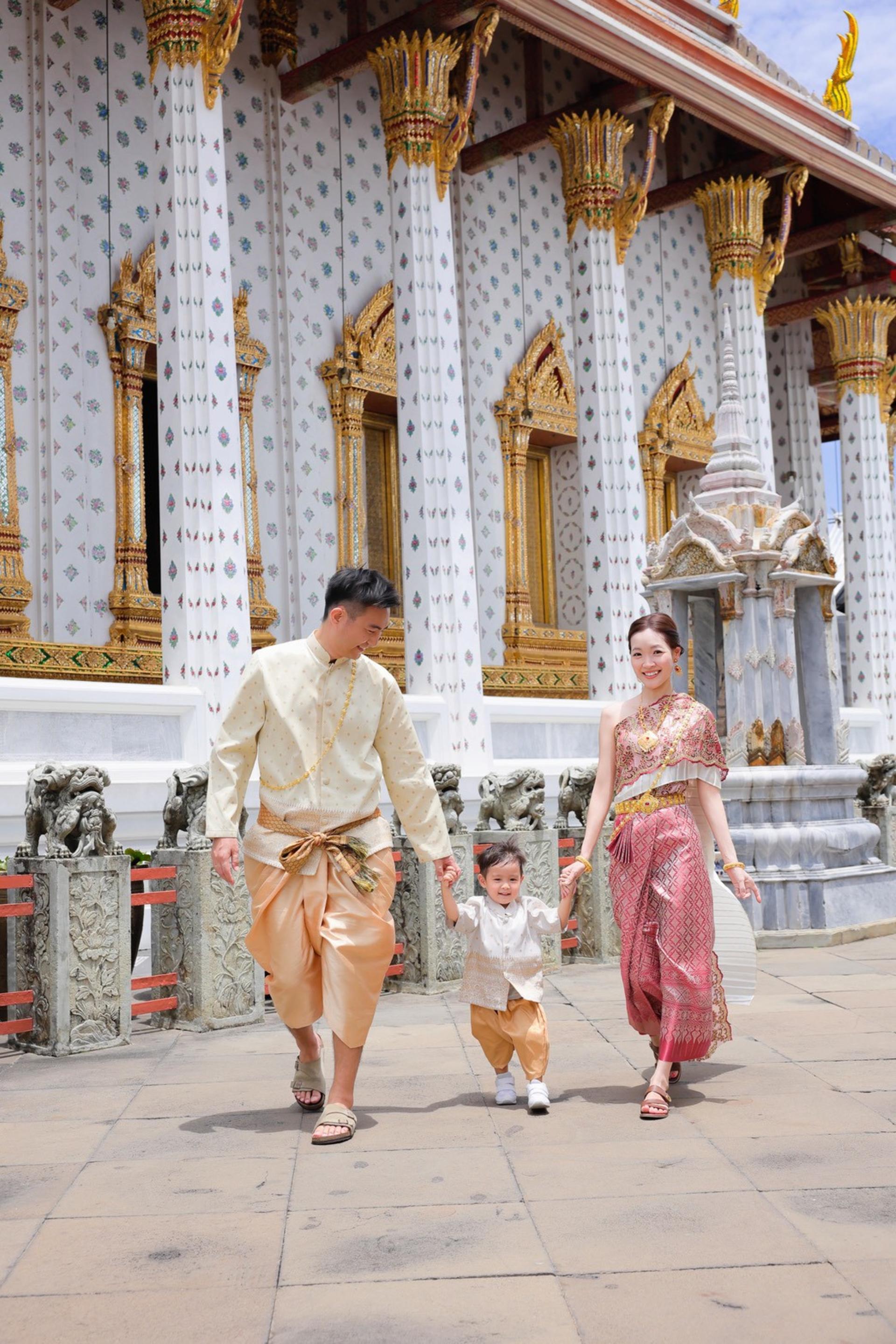 Thai Costume rental by Memory Bangkok at Asoke in Bangkok - Thumbnail 4