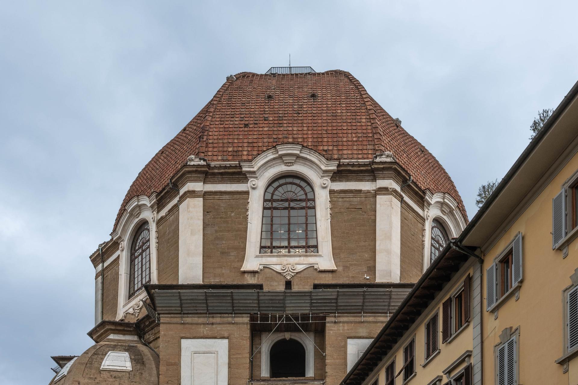 Florence Multilingual Audio Guided Walking Tour with Live Guide - Thumbnail 2