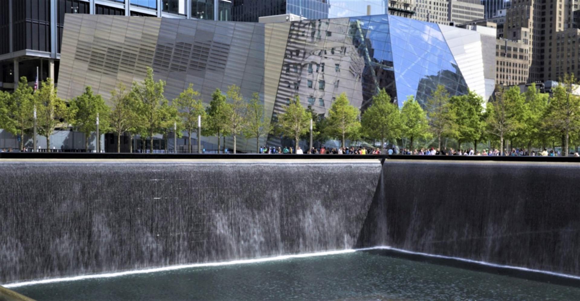 Statue of Liberty and 9/11 Memorial Tour with Museum Access - Thumbnail 4