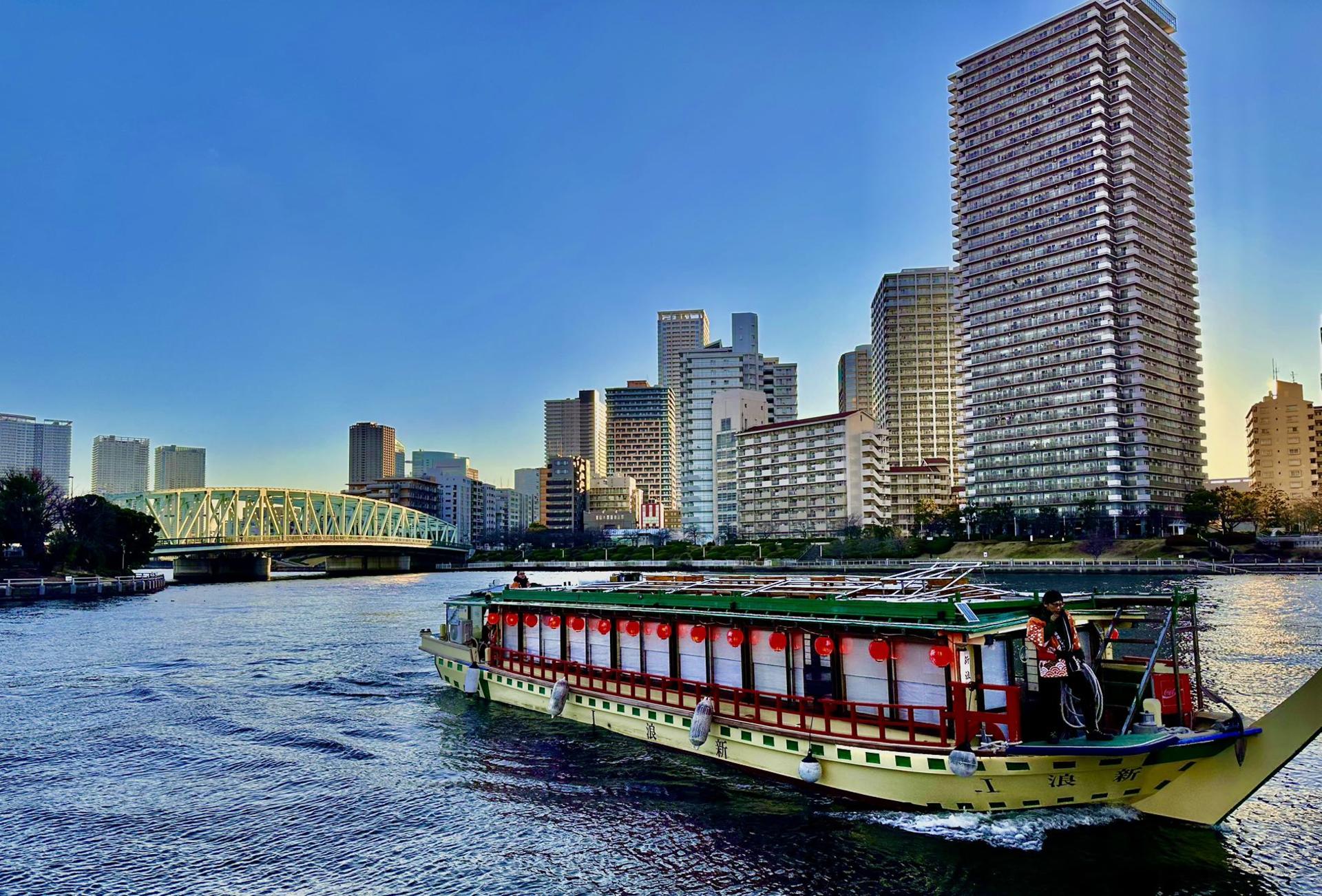 Tokyo Yakatabune Cruise: Sukiyaki Cuisine, Show Performance, and Tokyo Tower Sightseeing Plan - Thumbnail 14