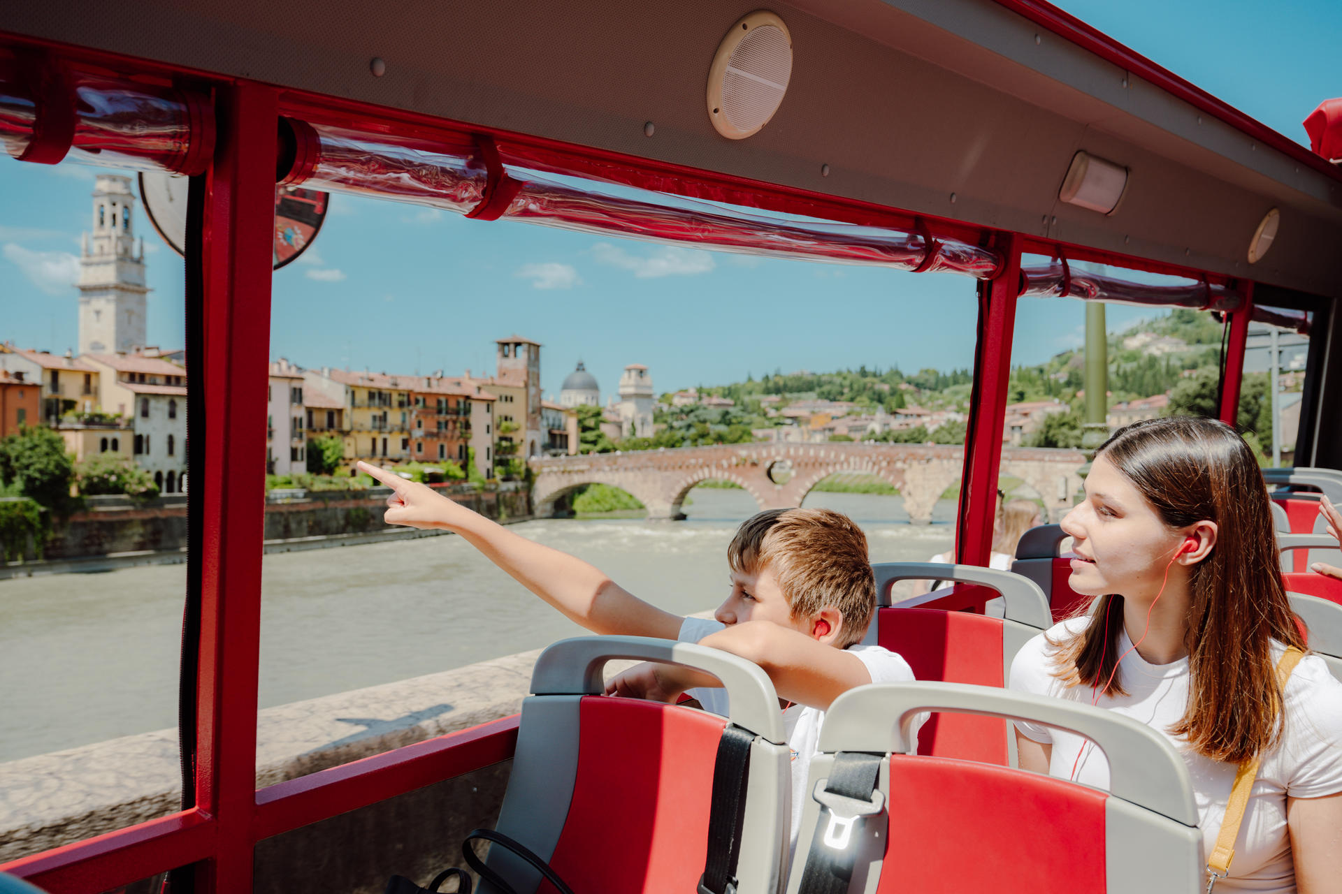 Verona Hop-On Hop-Off Bus by City Sightseeing - Thumbnail 5
