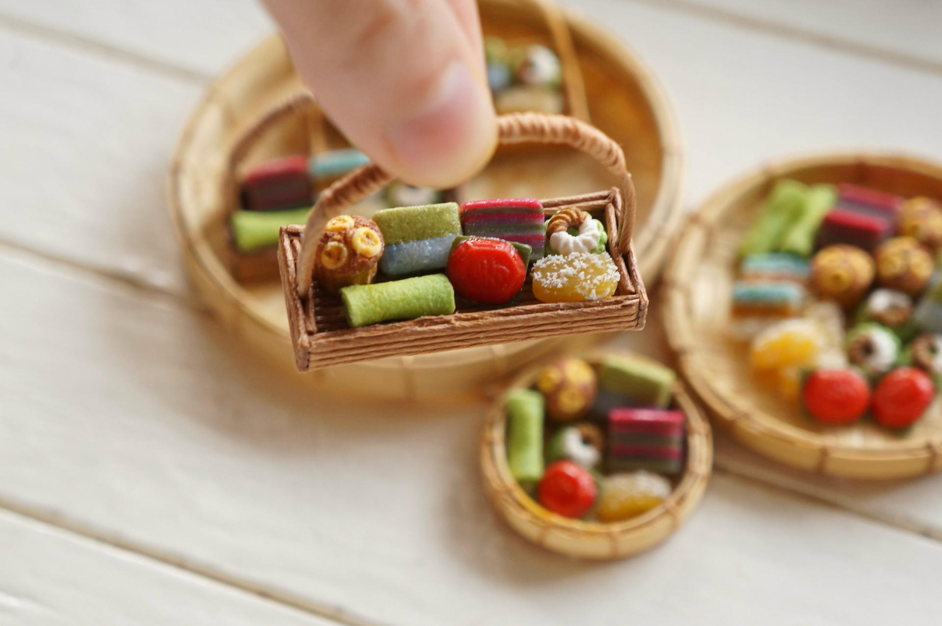 Crafting Food Memories in Miniature by Panmizu - Thumbnail 4