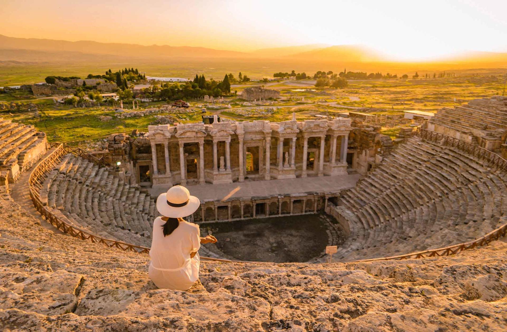 From Marmaris: Pamukkale & Hierapolis Day Trip w/Meals - Image 1