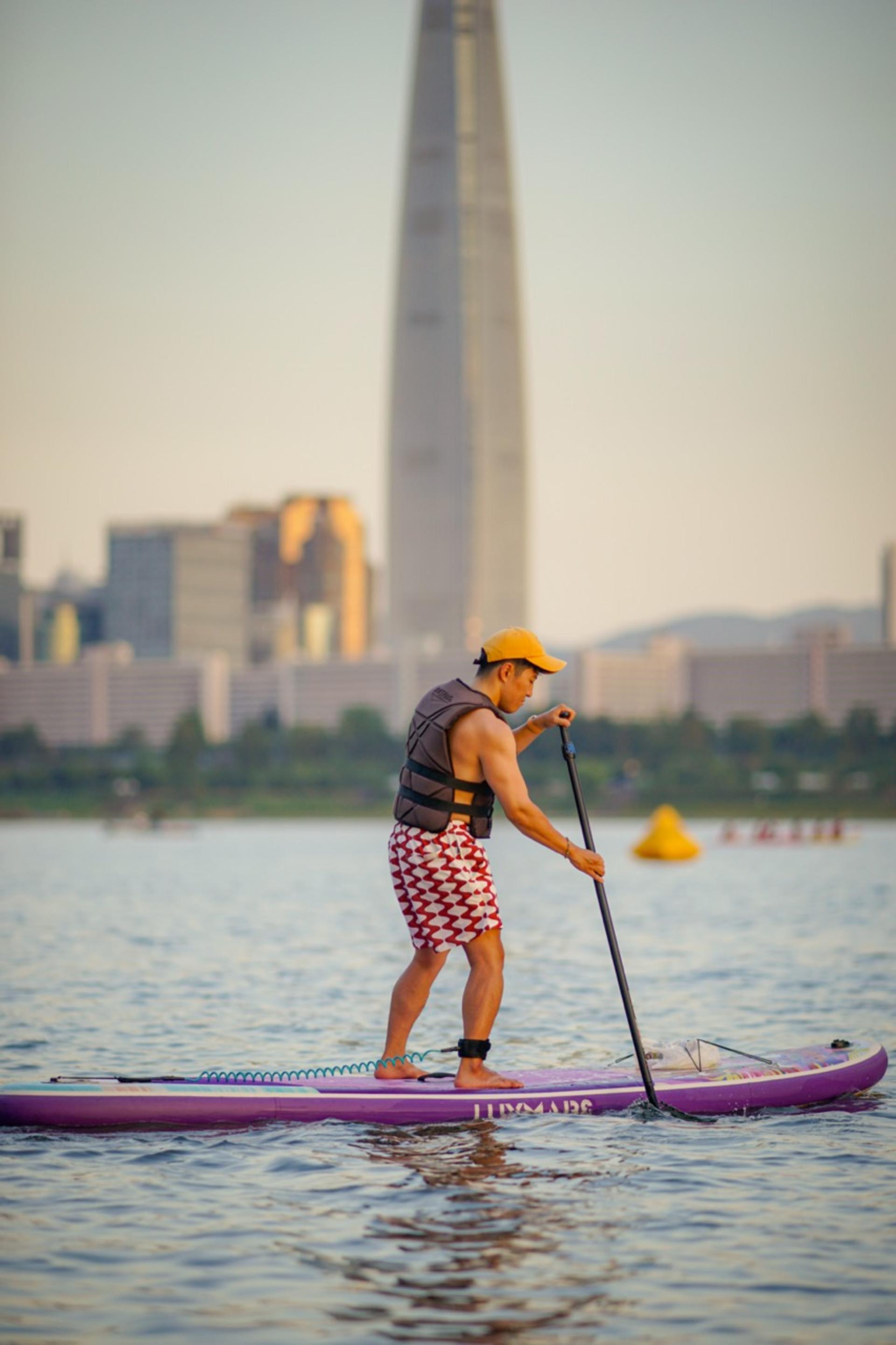 Kayak & Paddleboard Adventure on the Han River in Seoul - Thumbnail 24