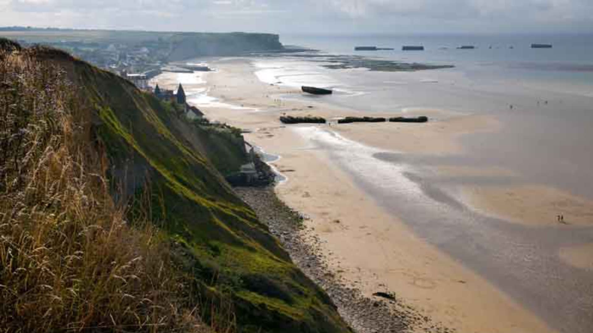 D-Day landing beaches private tour from Paris - Image 1