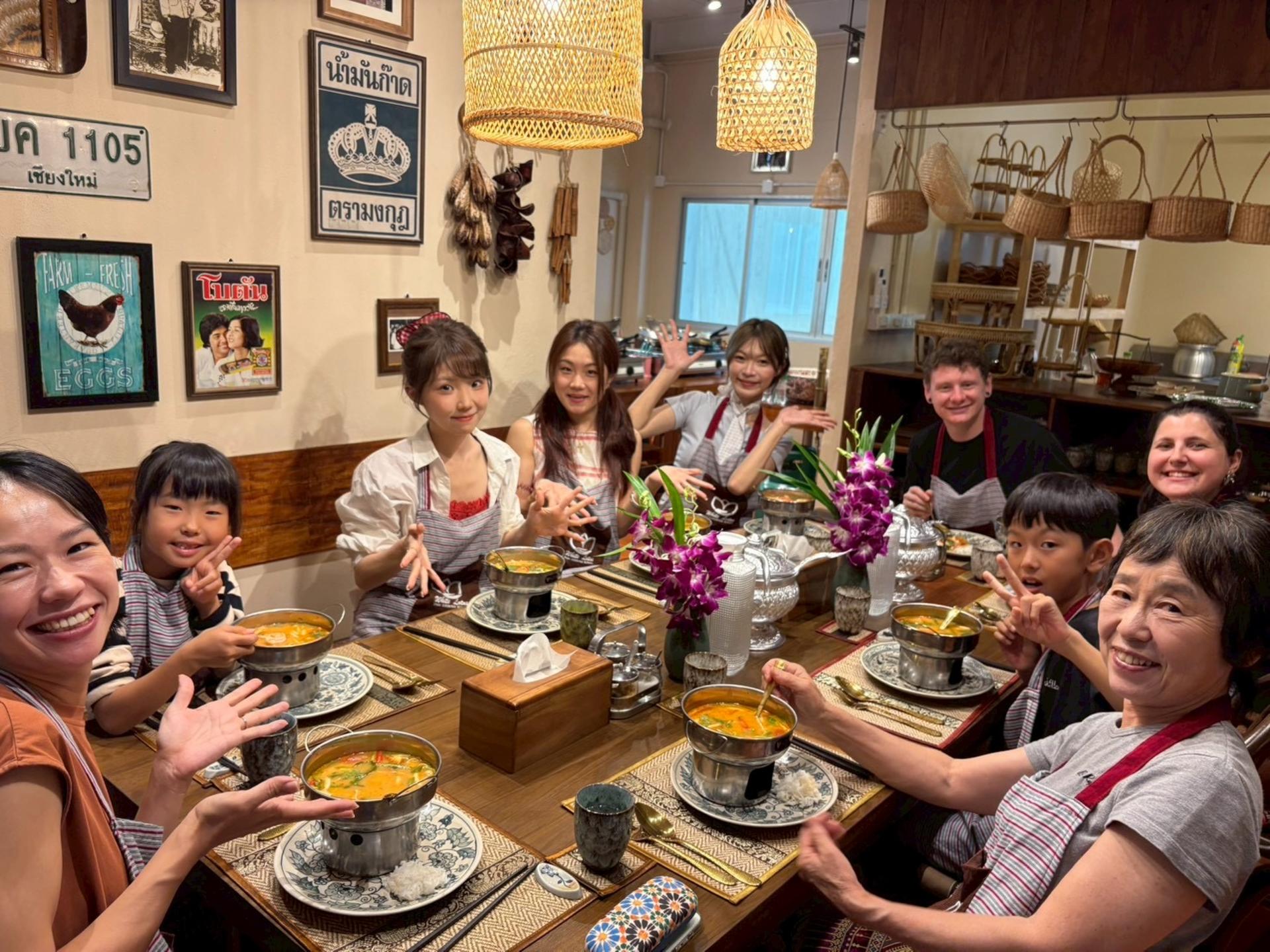 White Lotus Thai Cooking Class in Bangkok - Thumbnail 7
