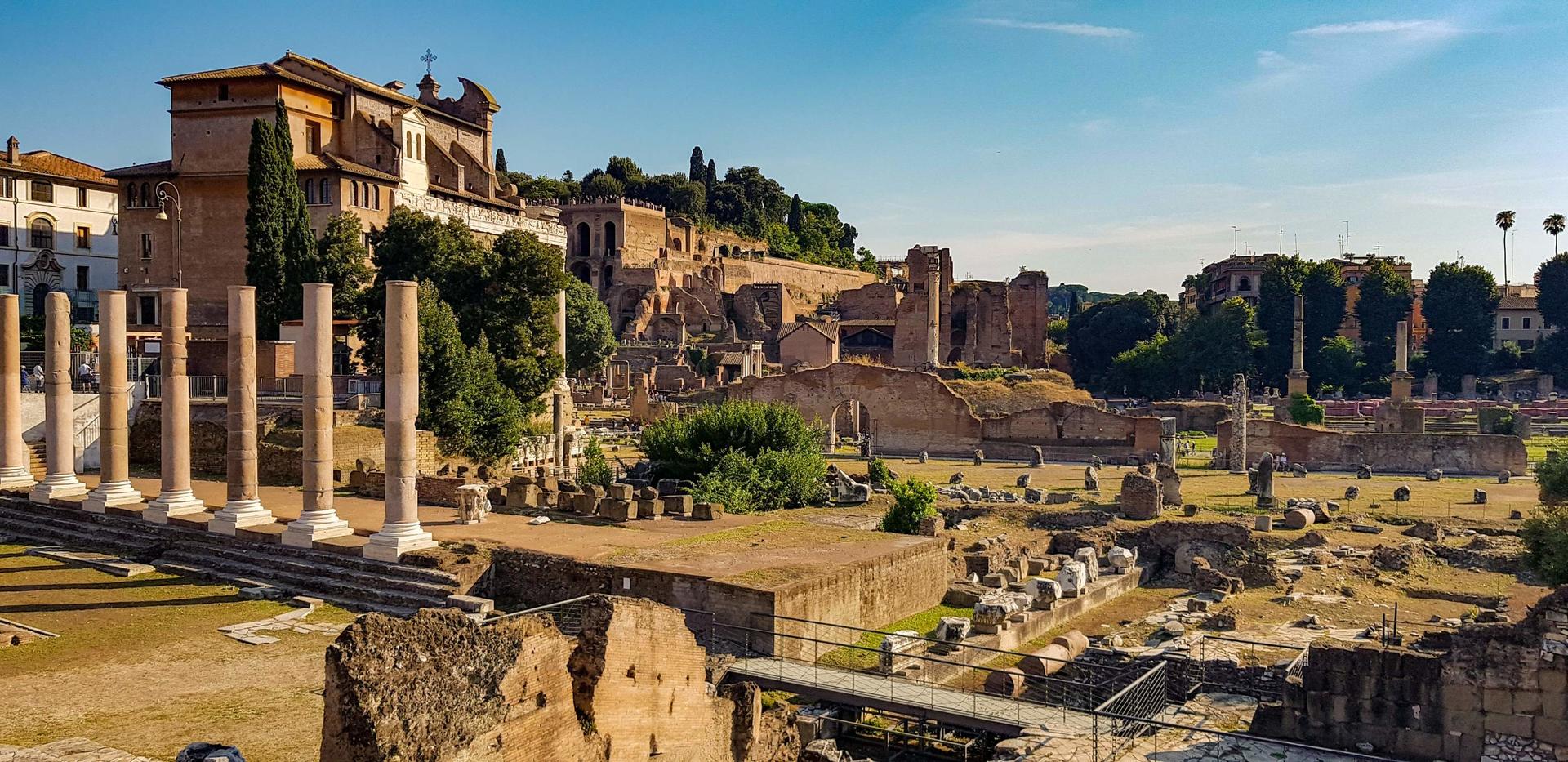 Colosseum ticket with virtual reality experience in Rome - Thumbnail 2