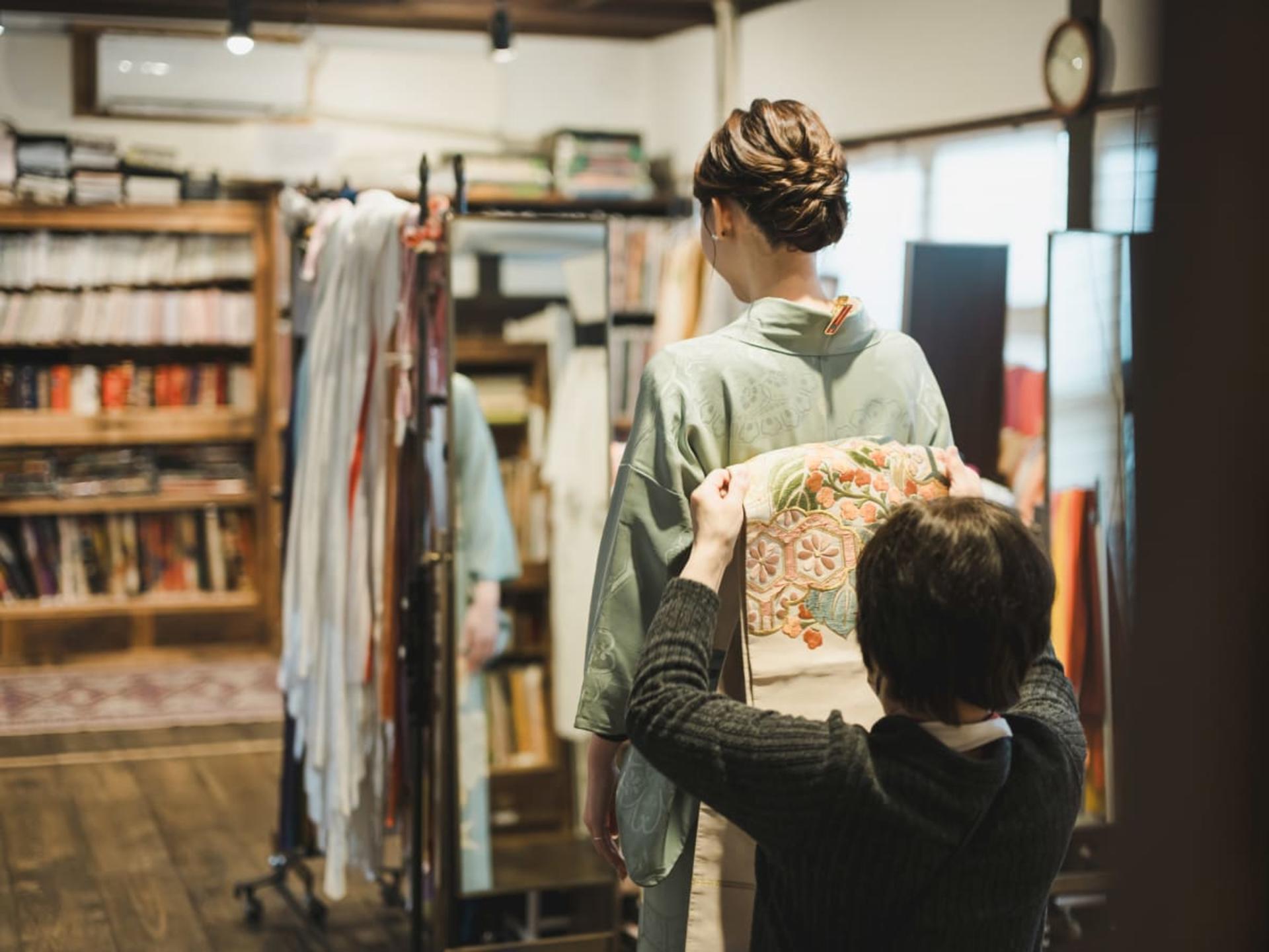 [TekuTeku Kyoto Karasuma Store] Kimono and Yukata Experience Courses - Thumbnail 19