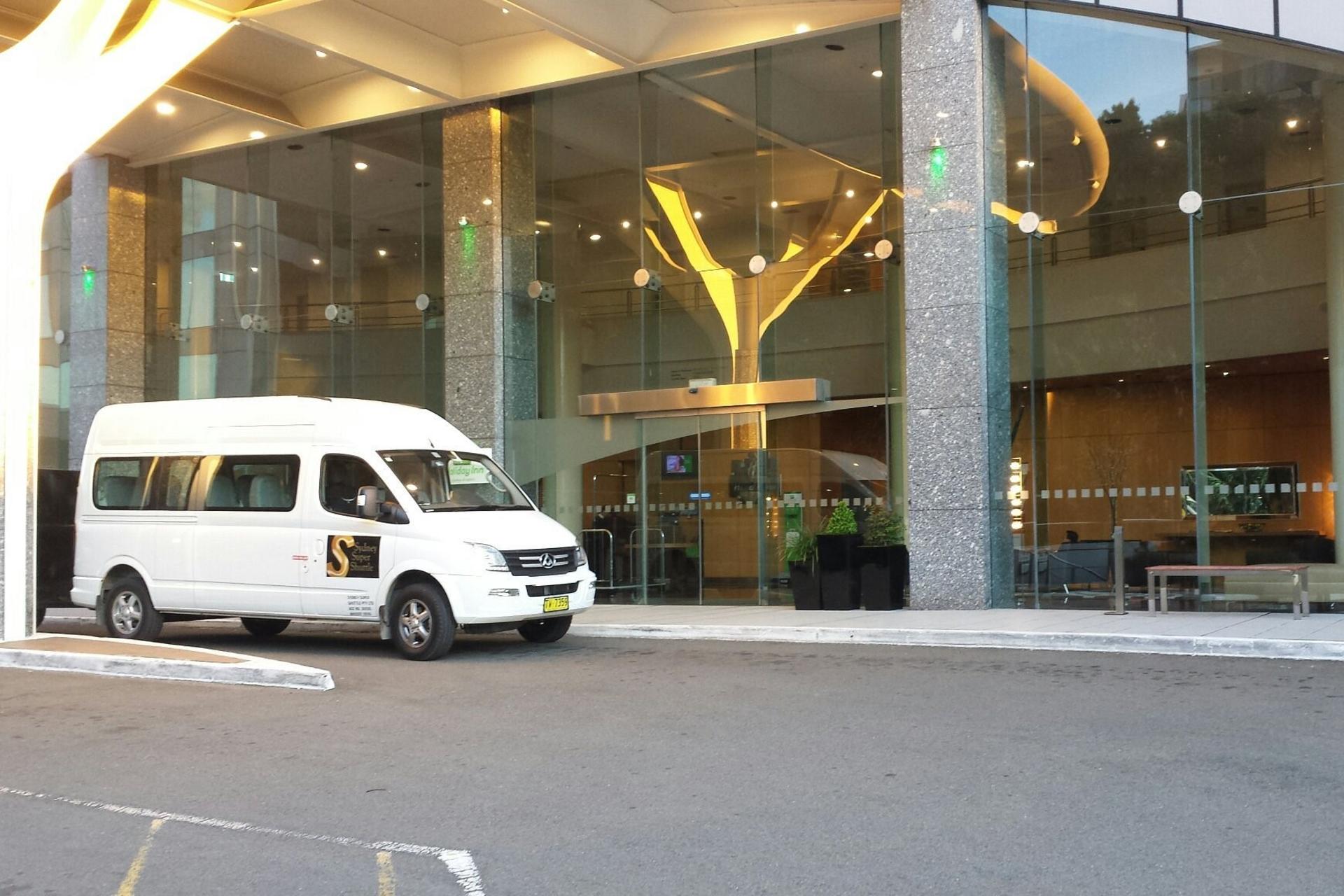 Sydney Airport Shuttle Transfer - Thumbnail 4