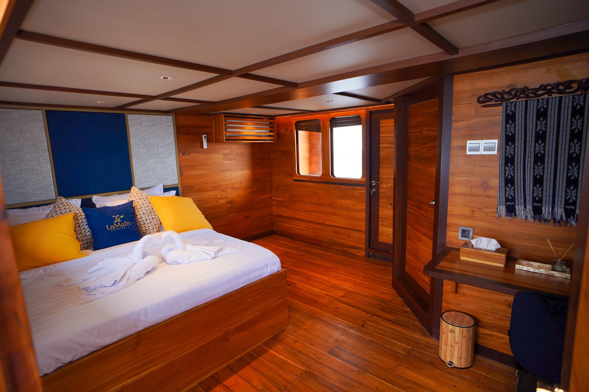 Labuan Bajo Multi-Day Phinisi Liveaboard Experience - Thumbnail 12