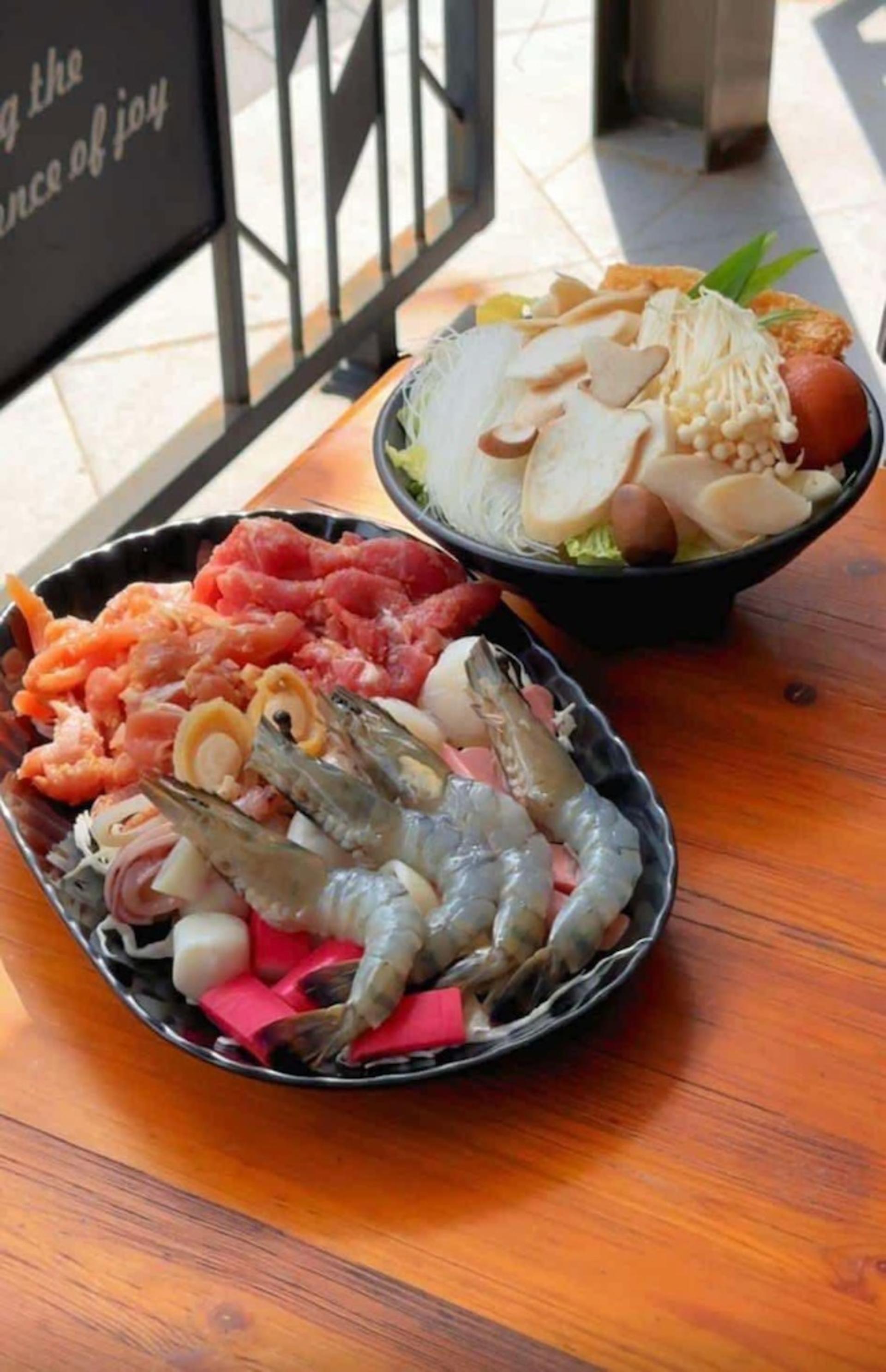 Tha Siam Mookata at Tyrwhitt Road, Singapore  - Thumbnail 6