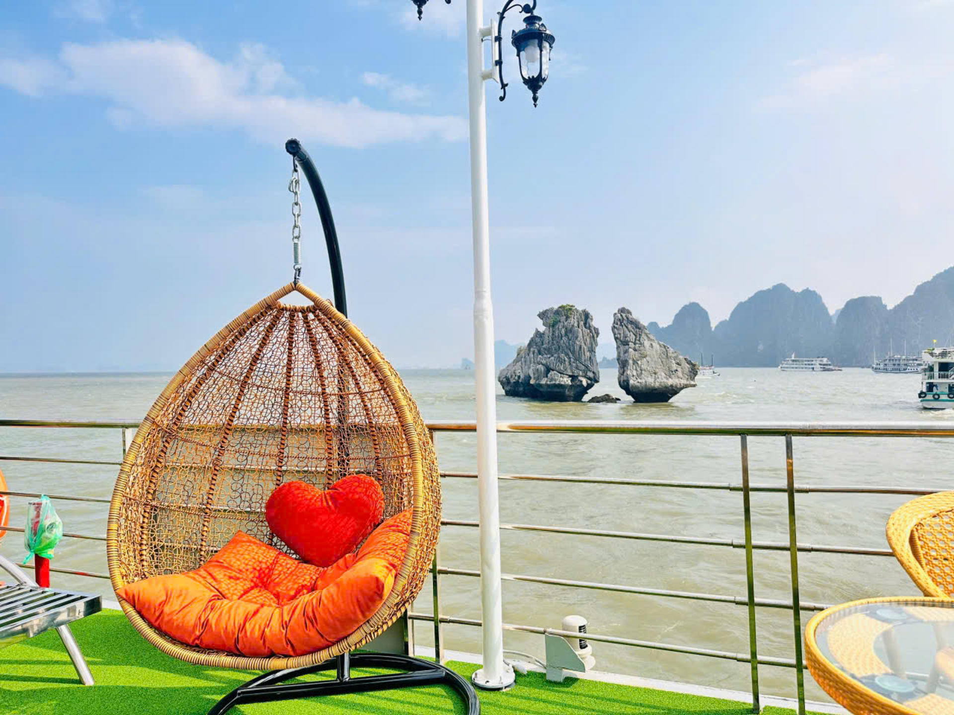 Halong Bay Day Trip (Japanese) | 4-Hour Cruise, Cave, and Kayak Experience - Thumbnail 12