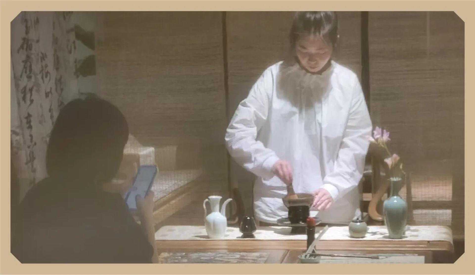 Shanghai DIY Tea Brewing, Incense Making & Sutra Transcription Half-Day Tour - Thumbnail 5