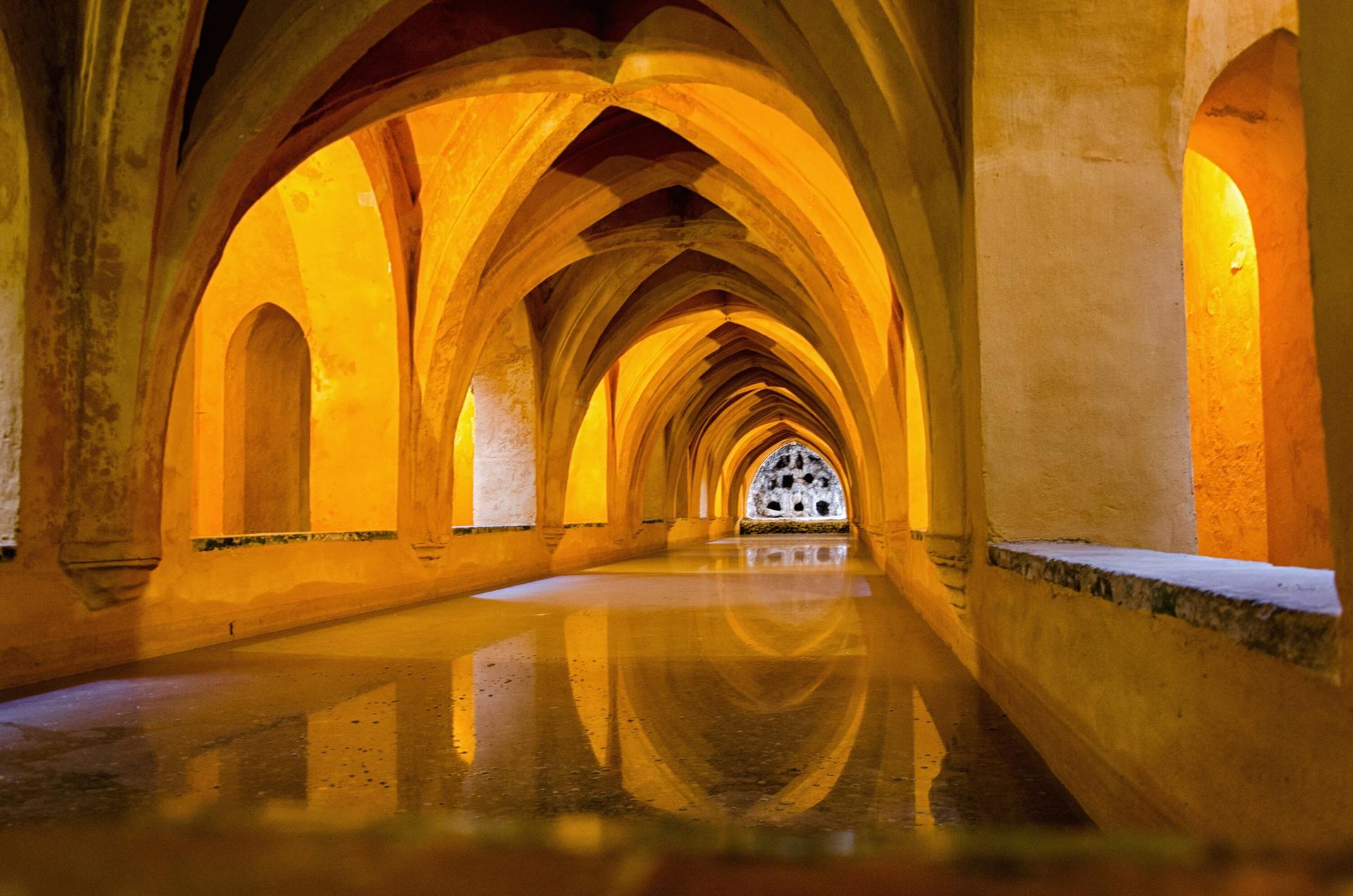Alcazar, Cathedral of Seville and Giralda Day Tour - Thumbnail 10